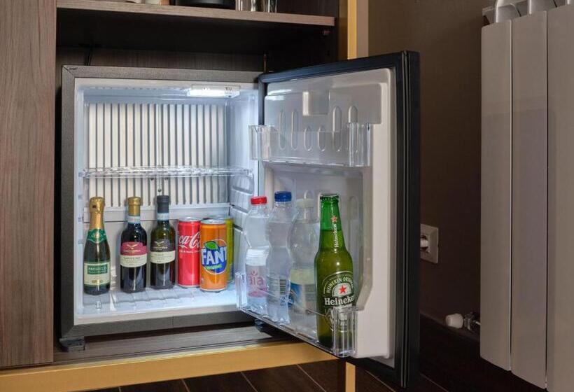 اتاق استاندارد سه نفره, Giulietta