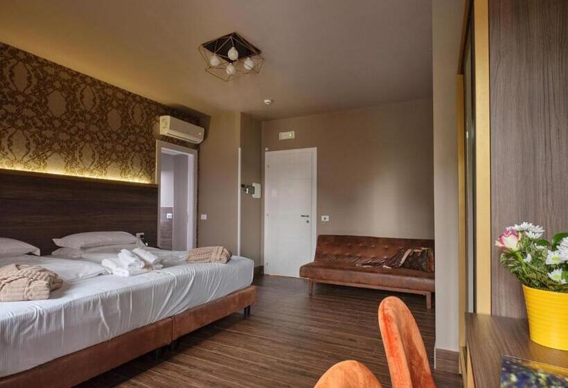 اتاق استاندارد سه نفره, Giulietta