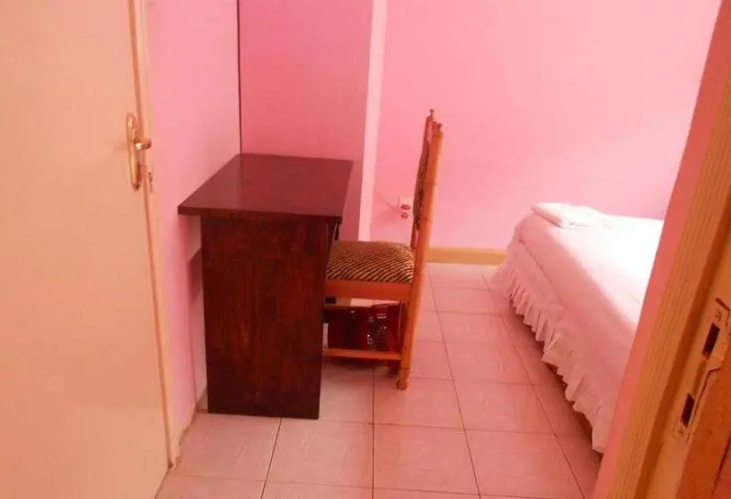 آپارتمان 2 خوابه, Salient Guest House