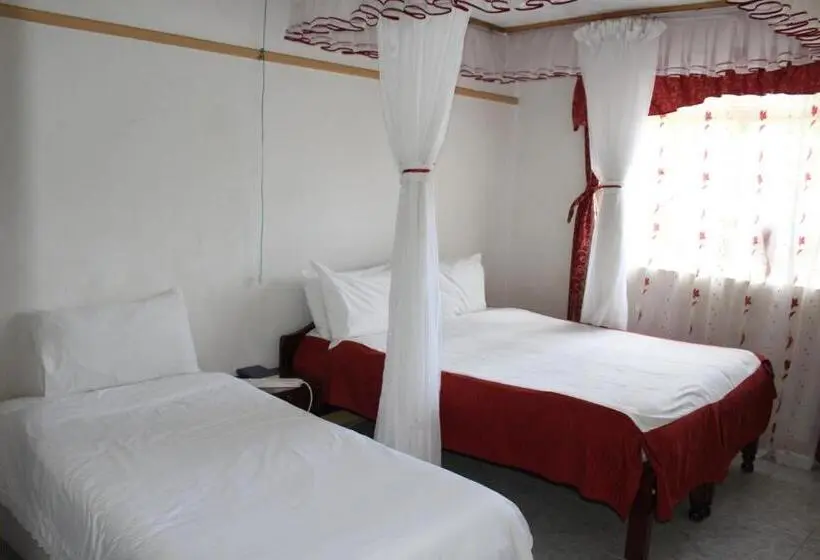 خانه 4 خوابه, Salient Guest House