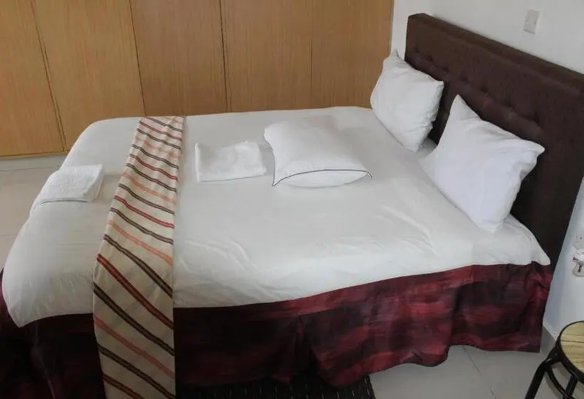 خانه 1 خوابه, Salient Guest House