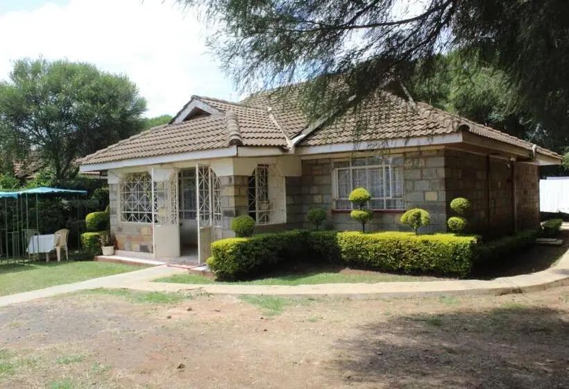 خانه 1 خوابه, Salient Guest House