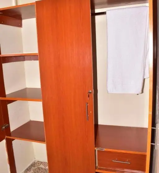 آپارتمان 1 خوابه, Salient Guest House