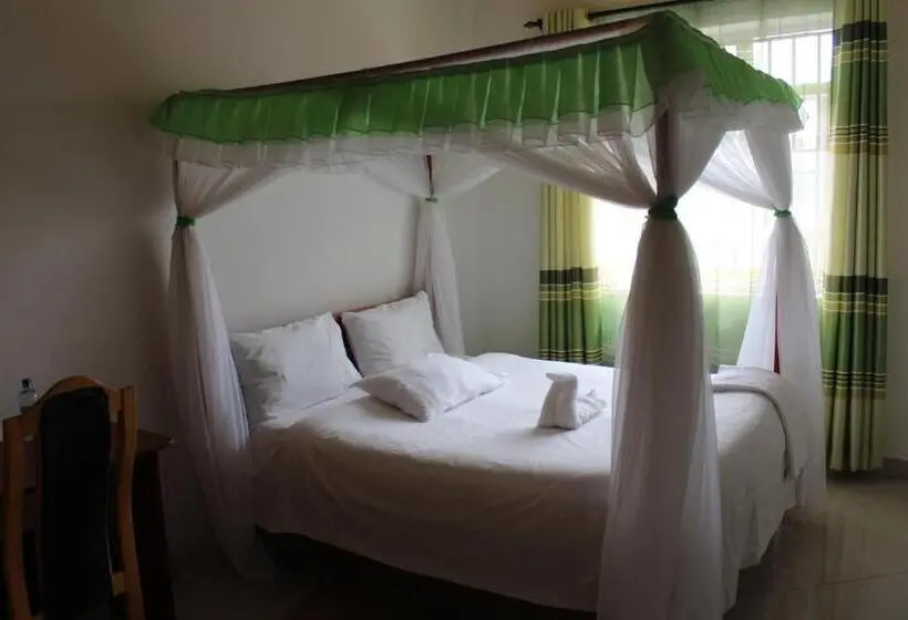 اتاق استاندارد یک نفره, Salient Guest House