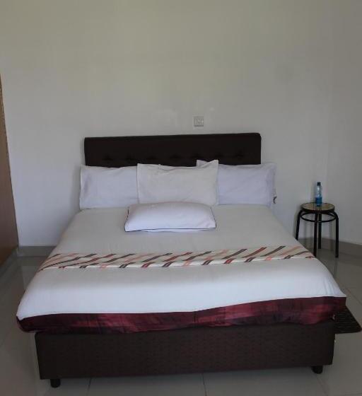 Deluxe Room, Salient Guest House