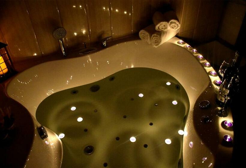 سوییت لوکس, And Winery Lozar