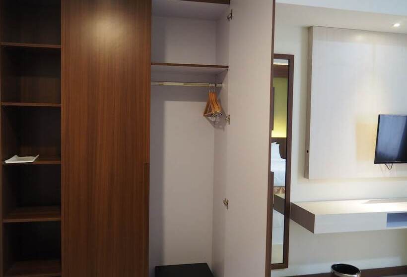 غرفة ديلوكس, Luminor Hotel Banyuwangi By Wh