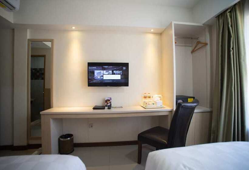 غرفة ديلوكس, Luminor Hotel Banyuwangi By Wh