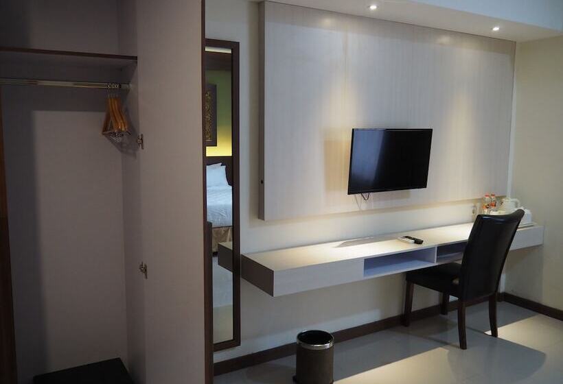 غرفة تنفيذية, Luminor Hotel Banyuwangi By Wh