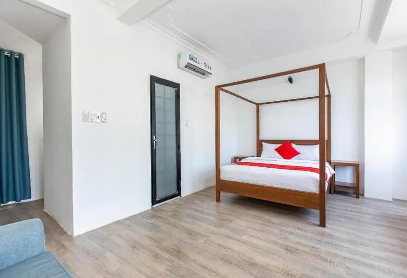 バルコニー付きデラックスルーム, Gis Hotel Nha Trang & Motorbike Rental