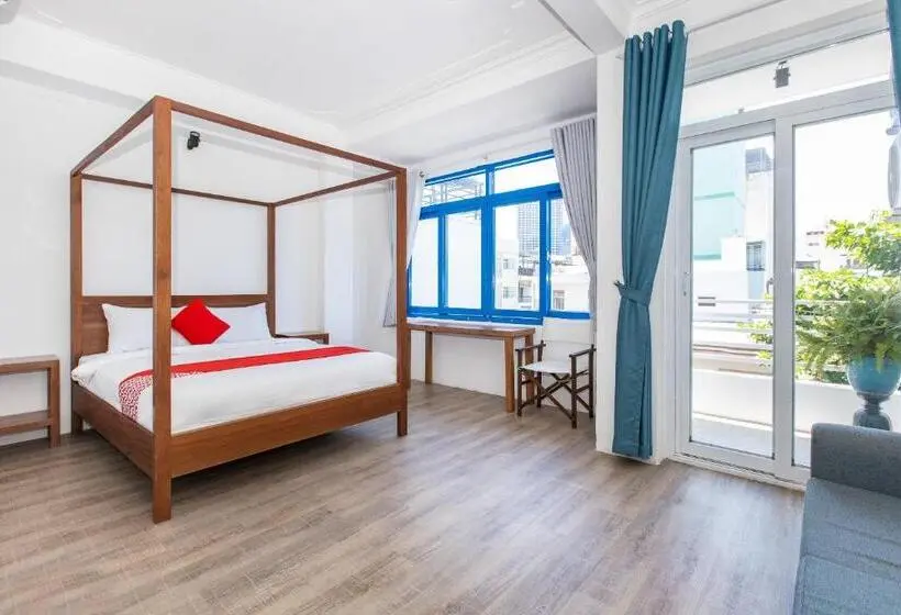 バルコニー付きデラックスルーム, Gis Hotel Nha Trang & Motorbike Rental