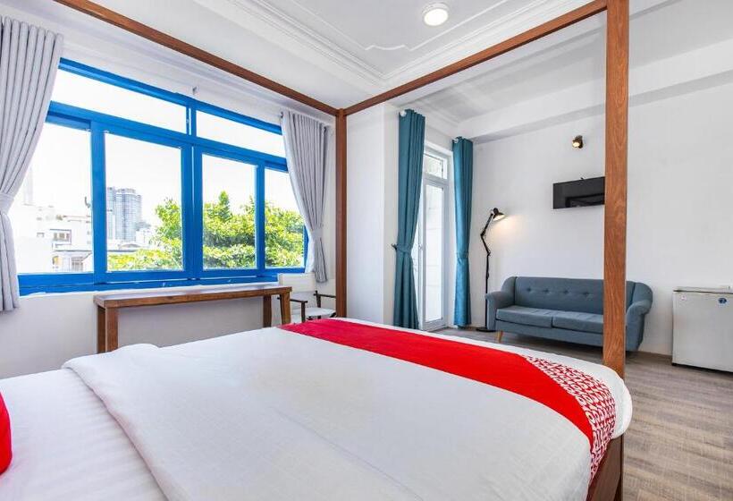 اتاق لوکس با بالکن, Gis Hotel Nha Trang & Motorbike Rental