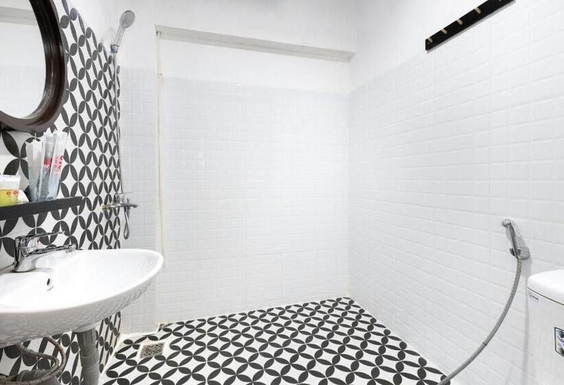 سوییت خانوادگی, Gis Hotel Nha Trang & Motorbike Rental