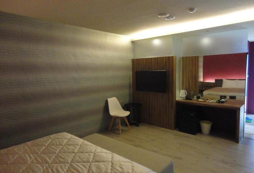 اتاق اکونومی, Travel Port Motel