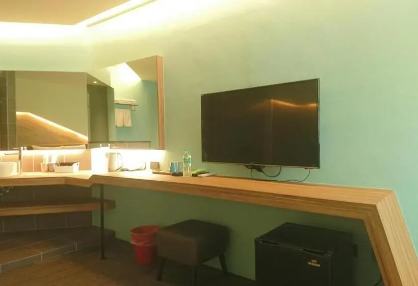 اتاق سوپریور, Travel Port Motel