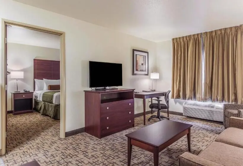Deluxe-sviitti, Cobblestone Hotel & Suites   Hutchinson