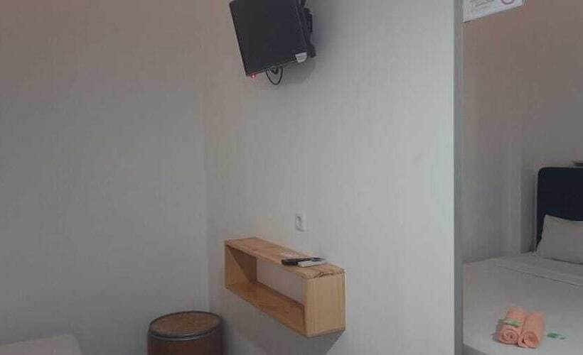 Standard-huone, Coconut Hotel   Hostel