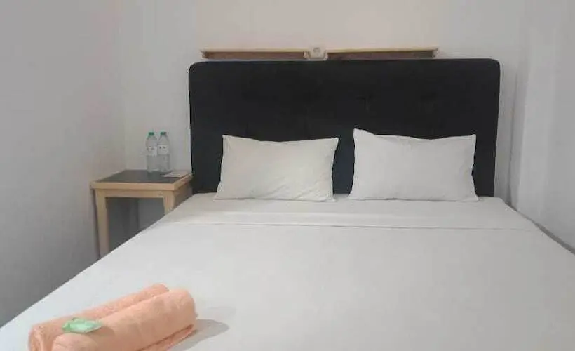 Standardrum, Coconut Hotel Hostel