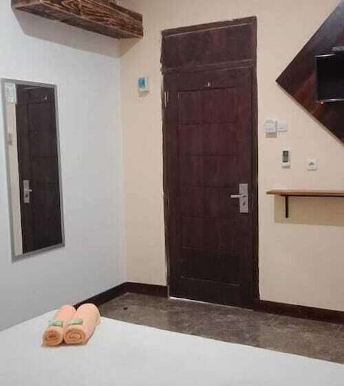 Deluxe-huone, Coconut Hotel   Hostel