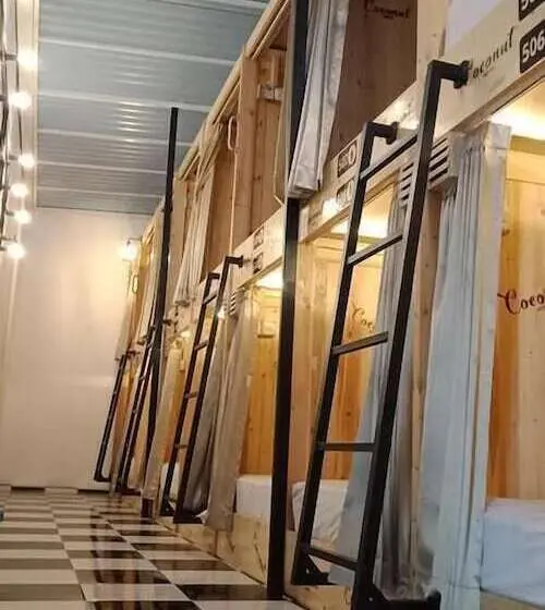 Säng i Delat Rum, Coconut Hotel Hostel