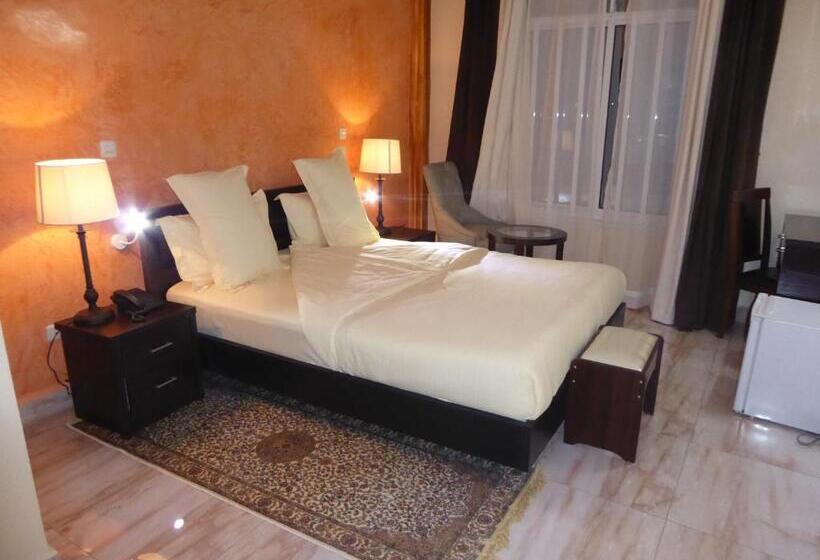 اتاق استاندارد, Safyad