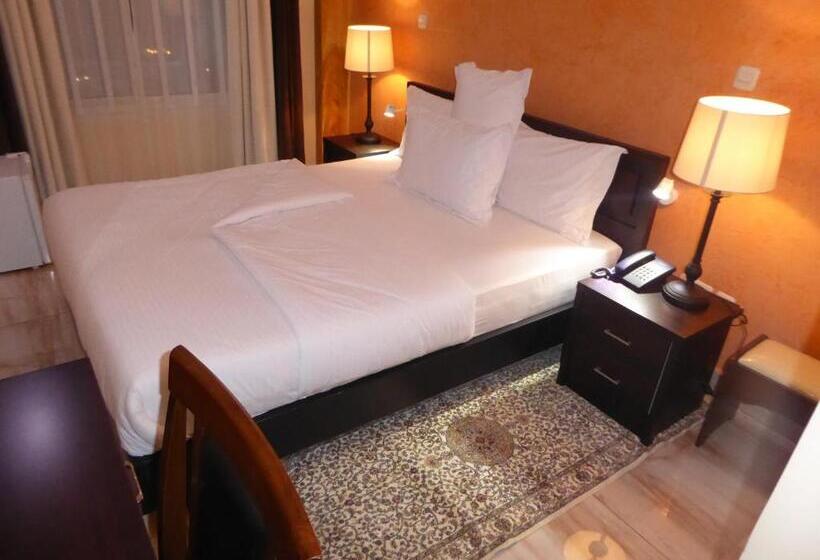 اتاق استاندارد, Safyad