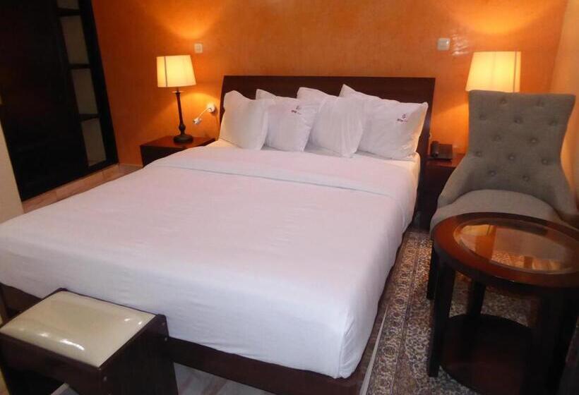 اتاق سوپریور, Safyad