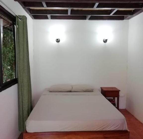 スタンダードスタジオ, Chill Inn Nosara