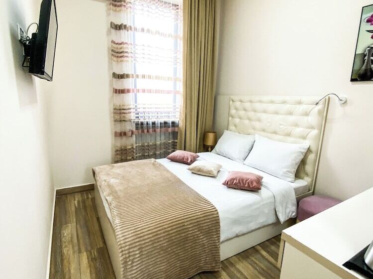 StandaardKamer, Alex