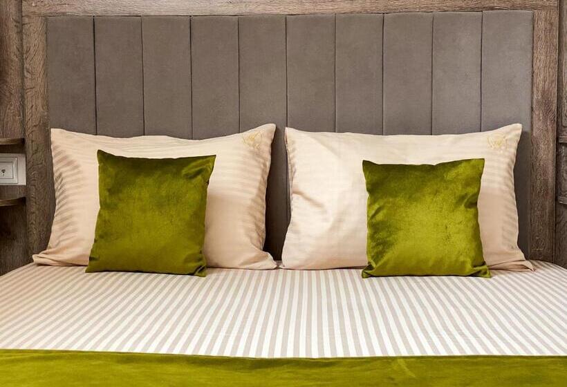 Superior Kamer, Alex