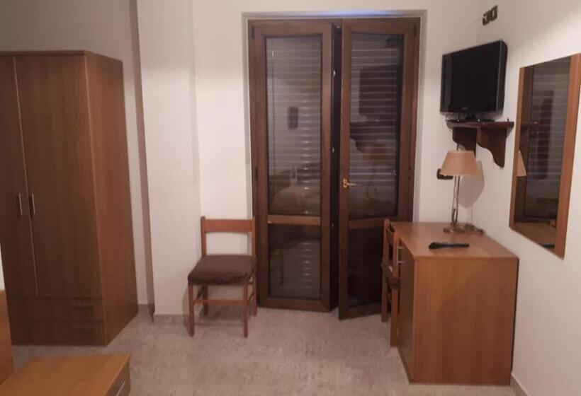 חדר סטנדרט עם מרפסת, Edelweiss