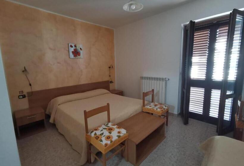 חדר סטנדרט עם מרפסת, Edelweiss