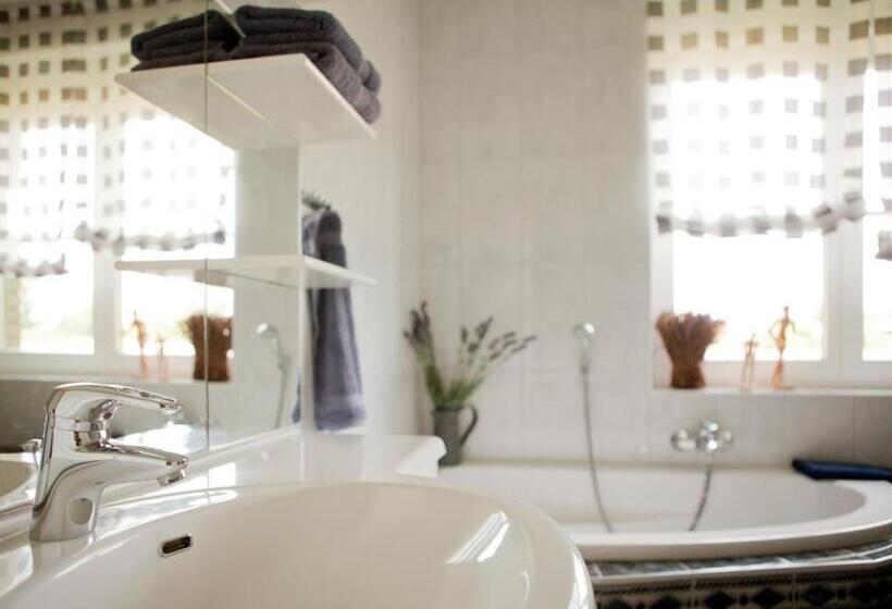 شقة غرفة واحدة, Auf Kleine Wiesen