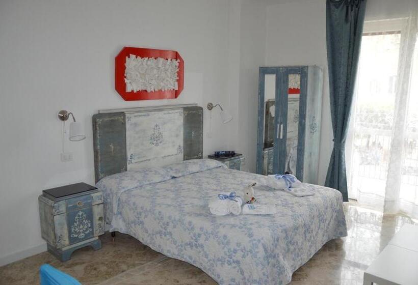 اتاق سوپریور, Versomare