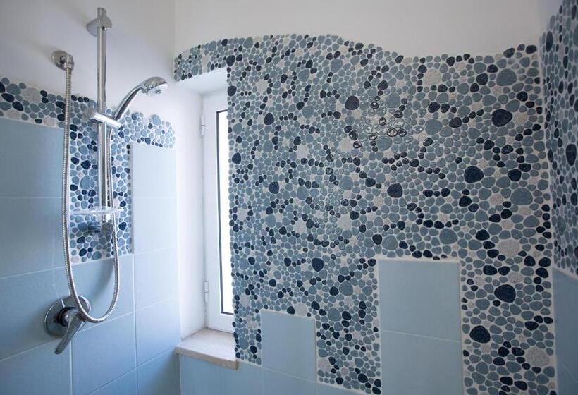 اتاق سوپریور, Versomare