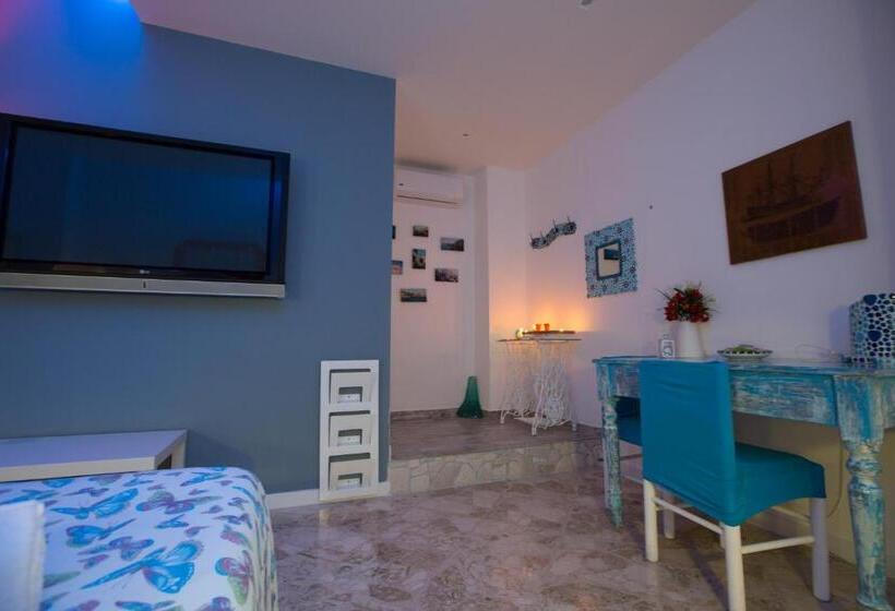 اتاق سوپریور, Versomare