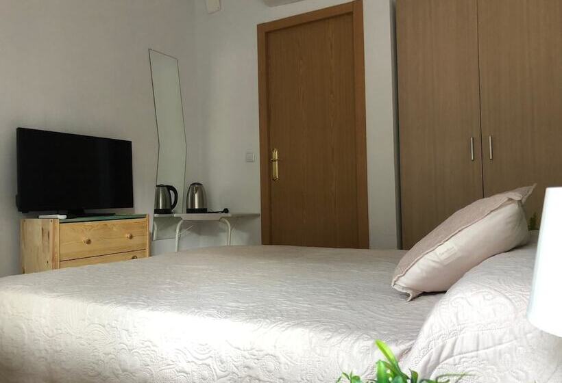 اتاق استاندارد یک نفره, Hostal El Paraíso