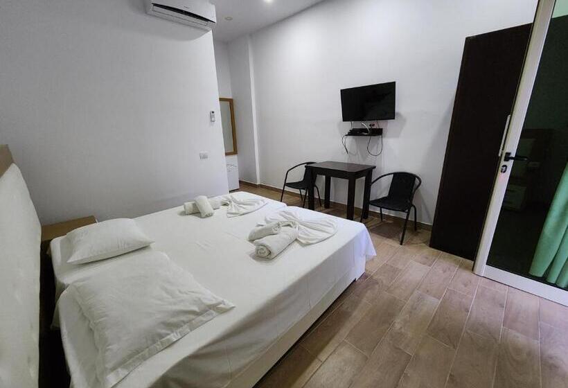 トリプルクラシックルーム, Sea Front Villa