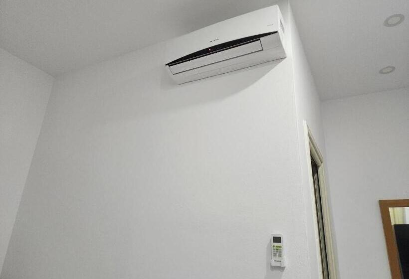 エコノミールーム, Sea Front Villa