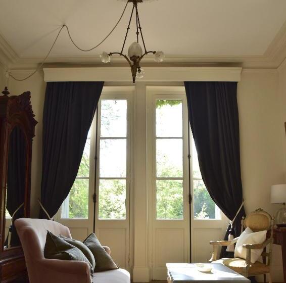 带阳台的豪华间, Manoir De Plaisance