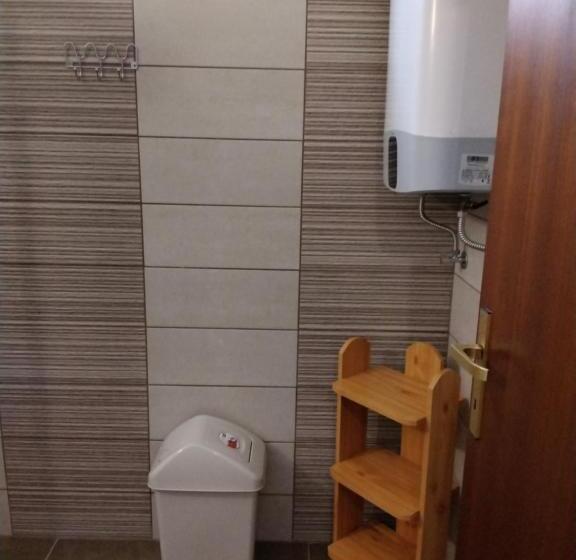 패밀리 스위트, Gulyás Vendégház