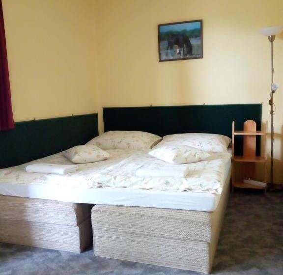 스탠다드 트리플 룸, Gulyás Vendégház