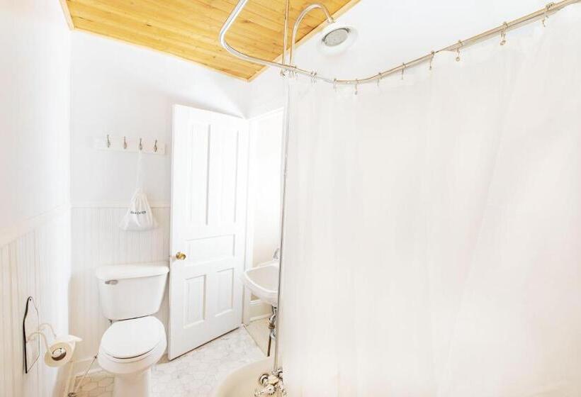 Стандартный Номер Кровать Кинг, Pine Cottage Bed & Breakfast