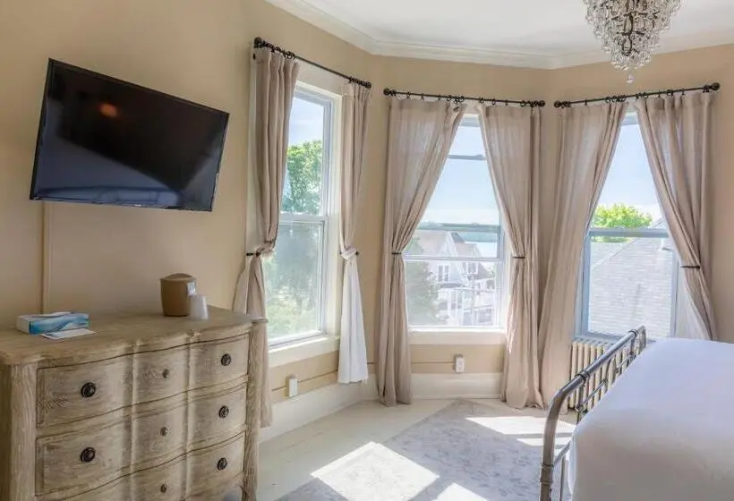 キングサイズベッドのスタンダードルーム, Pine Cottage Bed & Breakfast