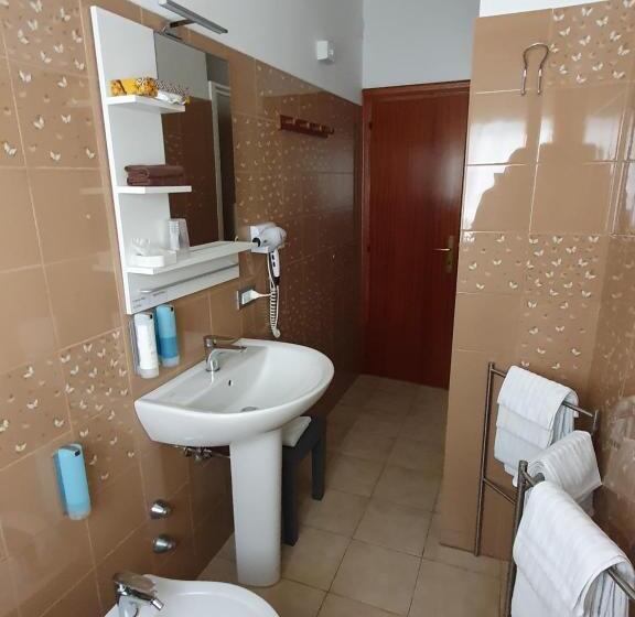 חדר סטנדרט לשלושה, Cormorano