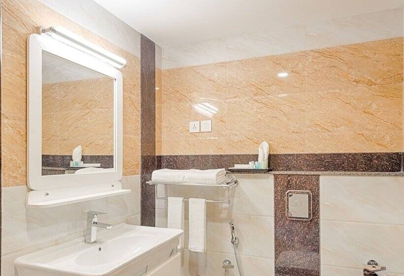 Suite Executive, Lance International