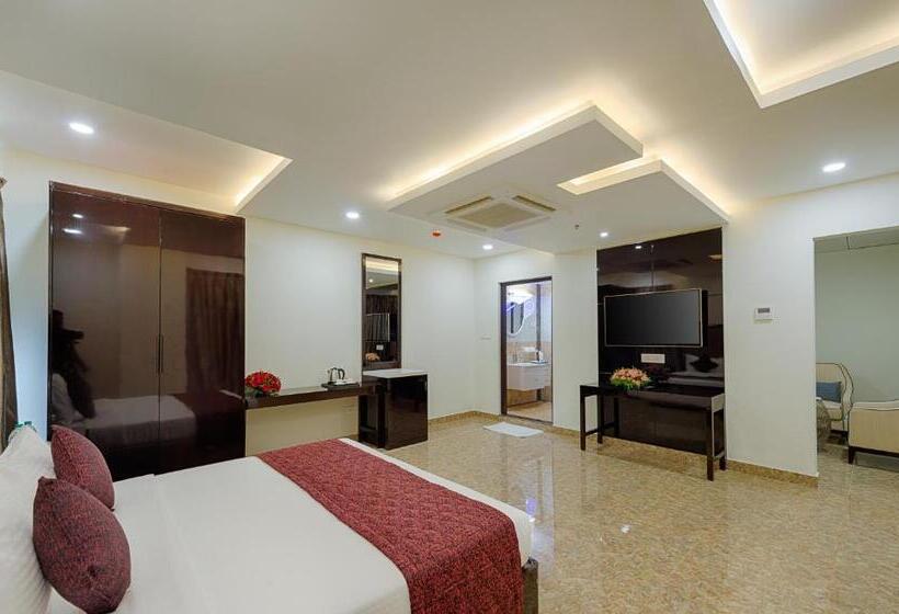 Suite avec Balcon, Lance International