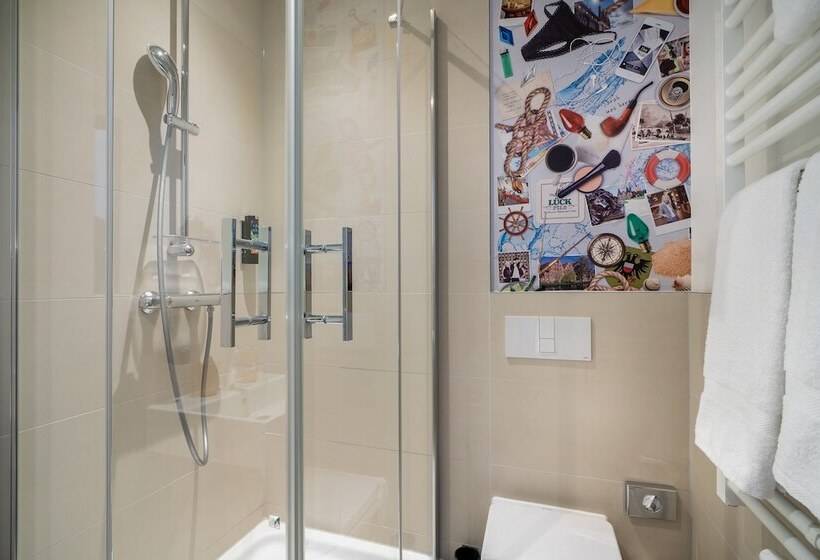 חדר סטנדרט, Holiday Inn   The Niu, Rig Lübeck, An Ihg