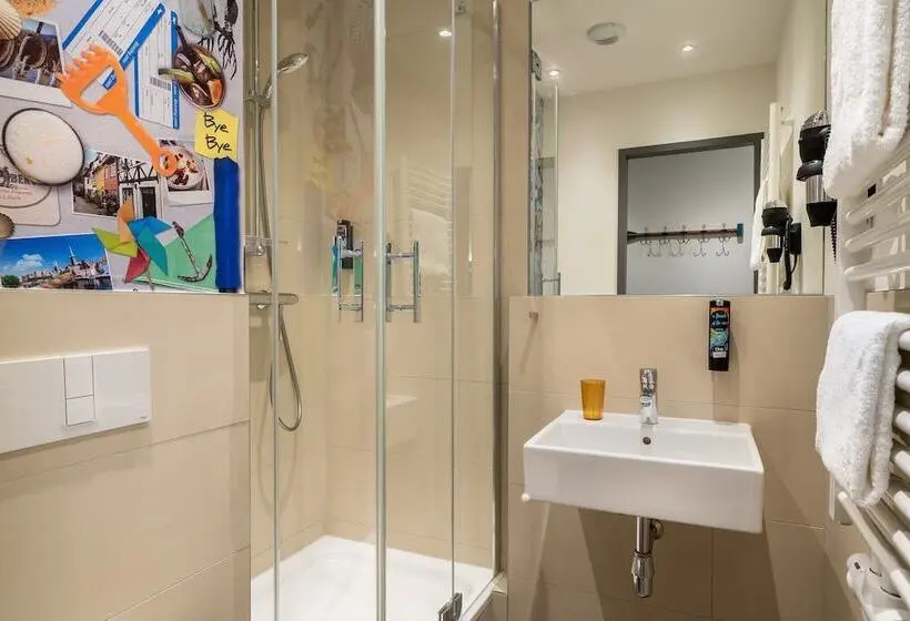 スタンダードシングルルーム, Holiday Inn   The Niu, Rig Lübeck, An Ihg