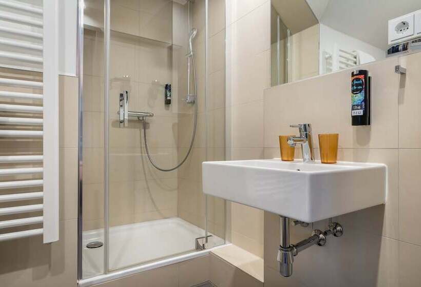 豪华房间, Holiday Inn   The Niu, Rig Lübeck, An Ihg